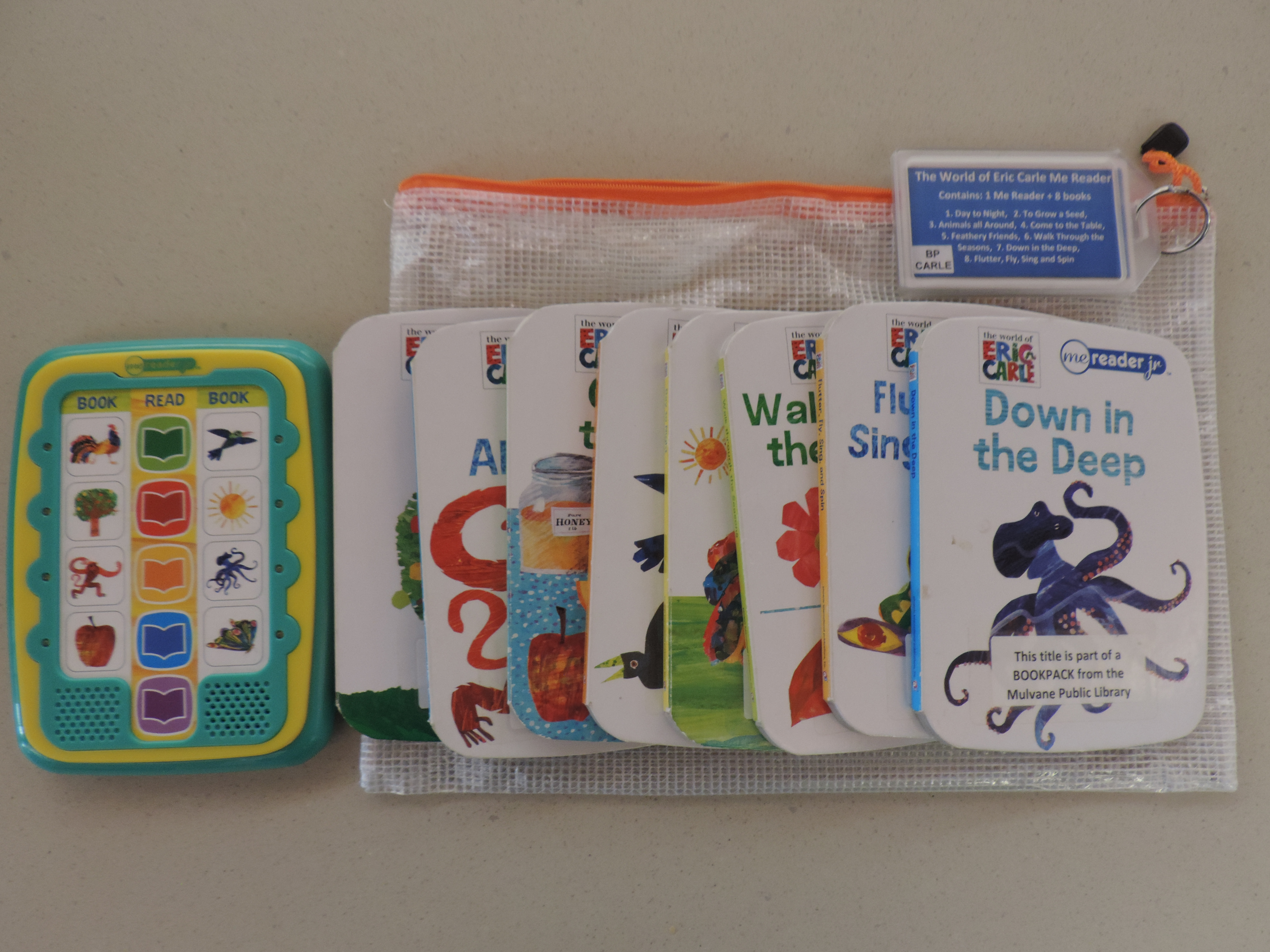 MeReader sounds tablet with 6 books